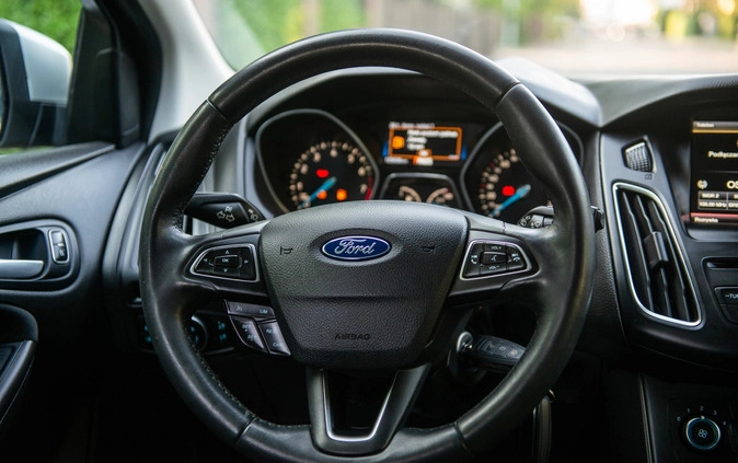 Ford Focus cena 38900 przebieg: 125000, rok produkcji 2016 z Szczecin małe 742